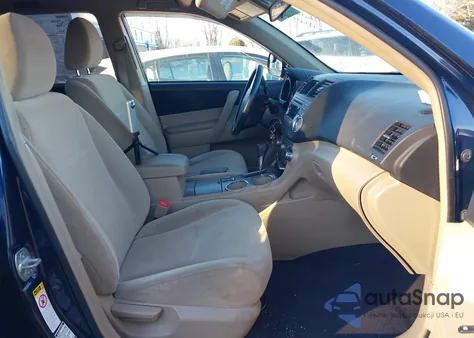 2011 Toyota Highlander Base V6 from USA, damaged, VIN 5TDBK3EH0BS084629